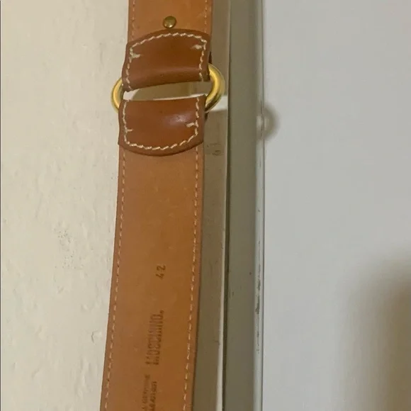 ✨Moschino genuine leather belt with metallic accent, new  display picture 1